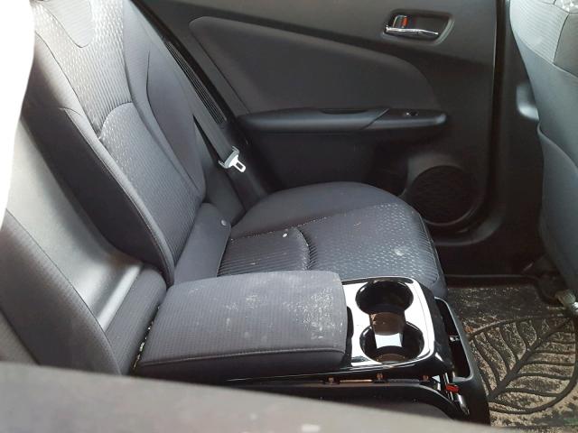 JTDKARFP2J3097667 - 2018 TOYOTA PRIUS PRIM 蓝色 照片 6