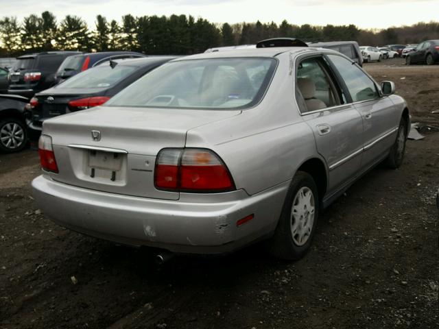 1HGCD5698TA226596 - 1996 HONDA ACCORD VAL BEIGE photo 4