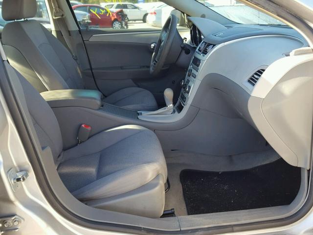 1G1ZH57B58F221602 - 2008 CHEVROLET MALIBU 1LT SILVER photo 5