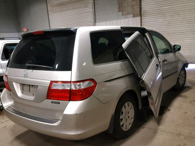 5FNRL38247B004134 - 2007 HONDA ODYSSEY LX SILVER photo 4