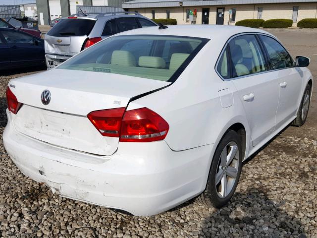 1VWBP7A38DC026546 - 2013 VOLKSWAGEN PASSAT SE WHITE photo 4