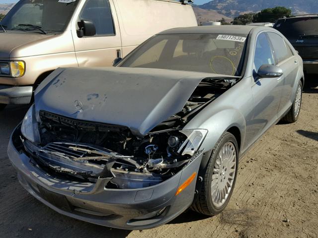 WDDNG71XX7A116337 - 2007 MERCEDES-BENZ S 550 SILVER photo 2