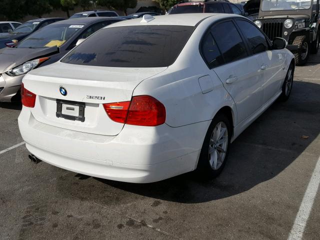 WBAPH5G5XANM36586 - 2010 BMW 328 I SULE WHITE photo 4