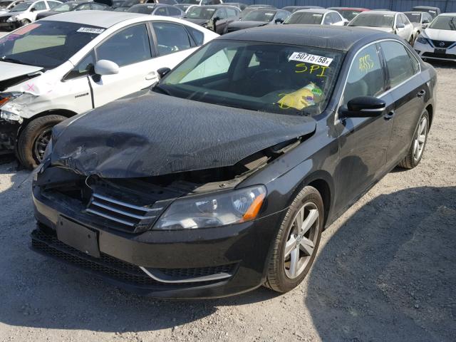 1VWBH7A32DC114845 - 2013 VOLKSWAGEN PASSAT SE BLACK photo 2