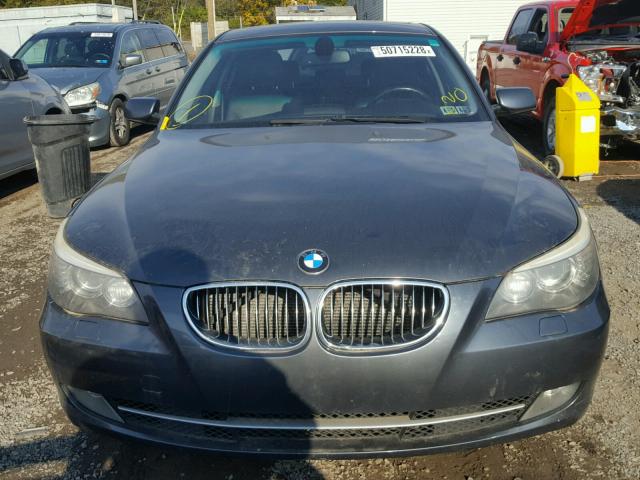 WBANV13589C150998 - 2009 BMW 528 XI CHARCOAL photo 9