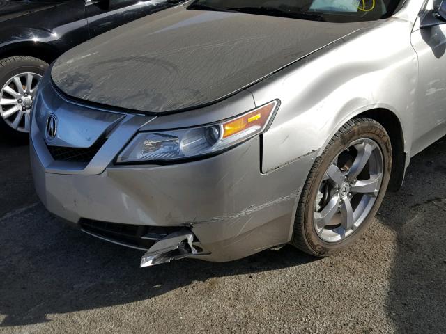 19UUA9E52AA003745 - 2010 ACURA TL SILVER photo 9