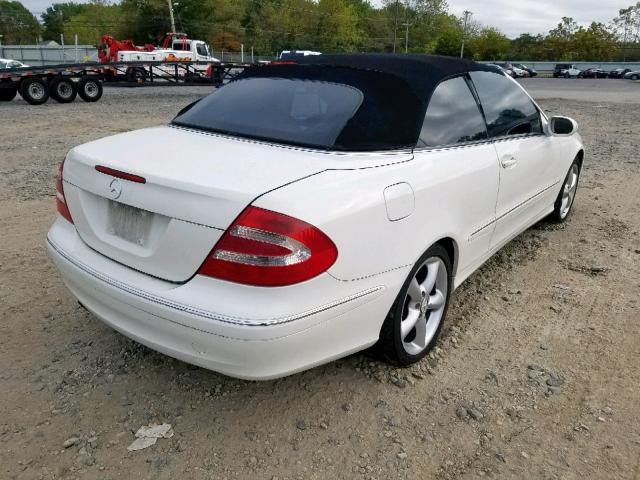 WDBTK65G65T045707 - 2005 MERCEDES-BENZ CLK 320 WHITE photo 4