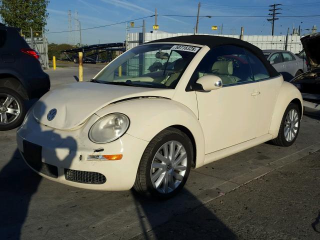 3VWRG31Y88M416019 - 2008 VOLKSWAGEN NEW BEETLE CREAM photo 2