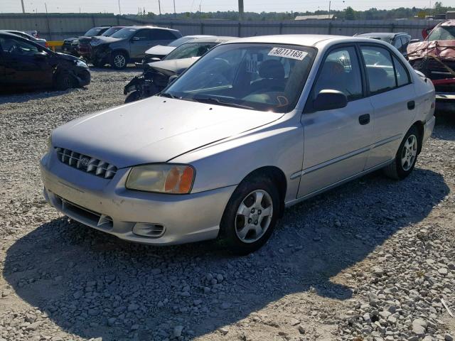 KMHCG45C71U263725 - 2001 HYUNDAI ACCENT GL GRAY photo 2