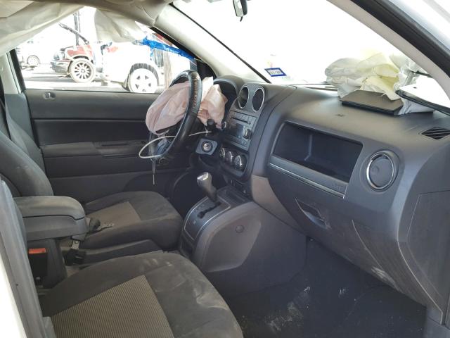 1J4NT1FB7BD215800 - 2011 JEEP COMPASS SP 白色 照片 5