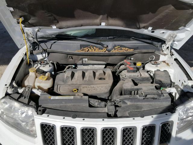 1J4NT1FB7BD215800 - 2011 JEEP COMPASS SP 白色 照片 7