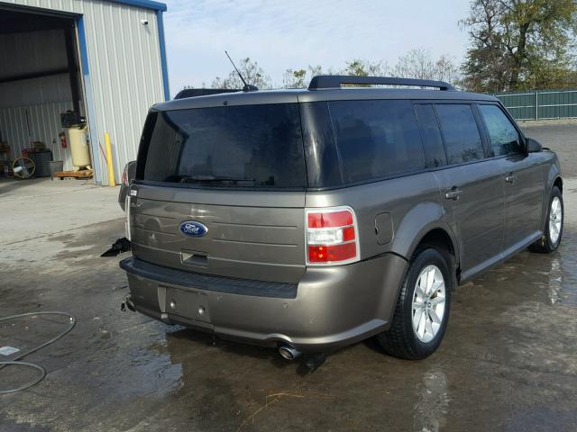 2FMGK5B8XDBD06308 - 2013 FORD FLEX SE TAN photo 4