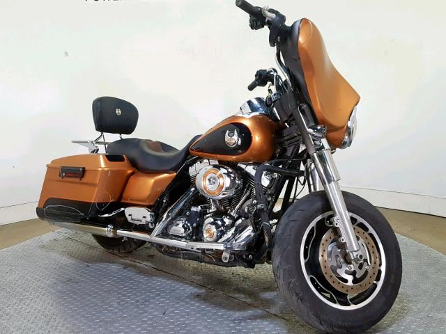 1HD1KB4448Y661758 - 2008 HARLEY-DAVIDSON FLHX 105TH ORANGE photo 2