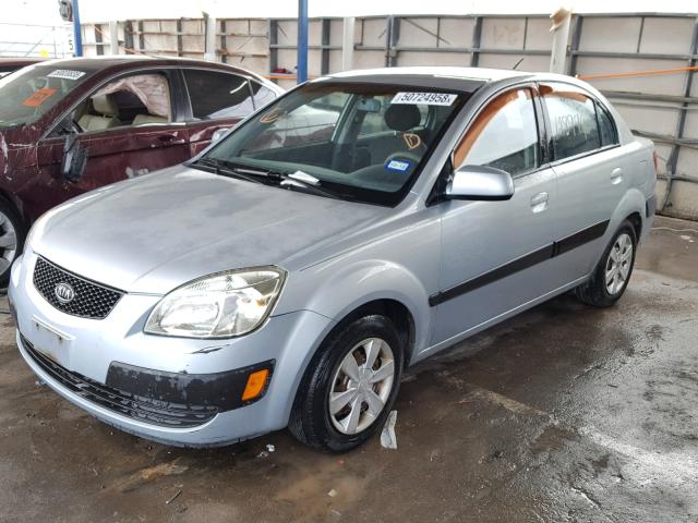 KNADE123666161648 - 2006 KIA RIO BLUE photo 2