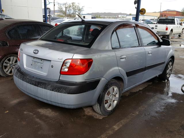 KNADE123666161648 - 2006 KIA RIO BLUE photo 4