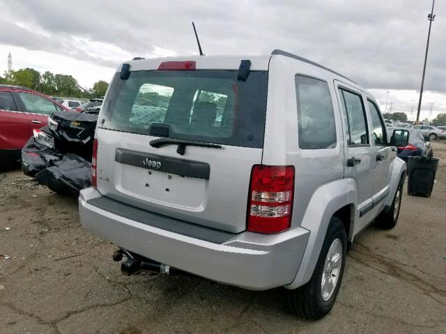 1J8GN28KX9W535552 - 2009 JEEP LIBERTY SP SILVER photo 4