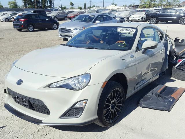JF1ZNAA14G8705987 - 2016 TOYOTA SCION FR-S CREAM photo 2