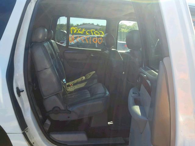 1GKET16S726117901 - 2002 GMC ENVOY XL WHITE photo 6