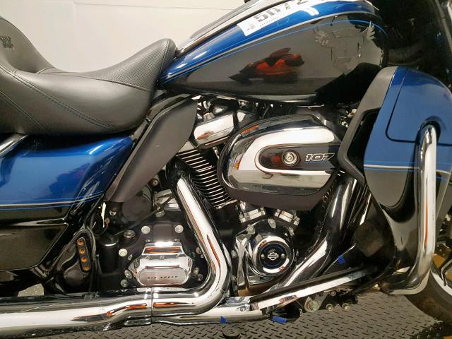 1HD1KWD32JB640057 - 2018 HARLEY-DAVIDSON FLHTK 115T BLUE photo 5