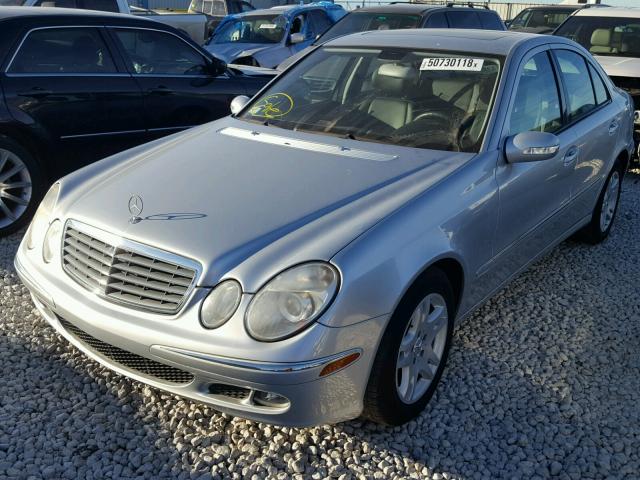 WDBUF26J76A910323 - 2006 MERCEDES-BENZ E 320 CDI SILVER photo 2