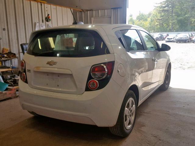 1G1JA6SH4F4119753 - 2015 CHEVROLET SONIC LS WHITE photo 4