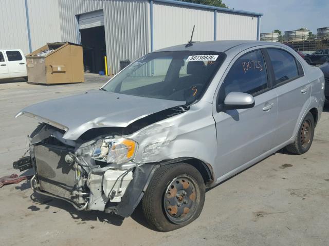 KL1TD5DE0AB134783 - 2010 CHEVROLET AVEO LS SILVER photo 2