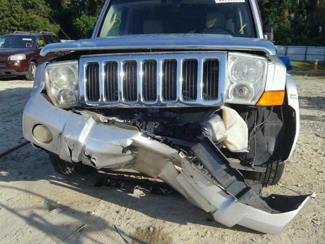 1J8HH58NX6C144504 - 2006 JEEP COMMANDER SILVER photo 10