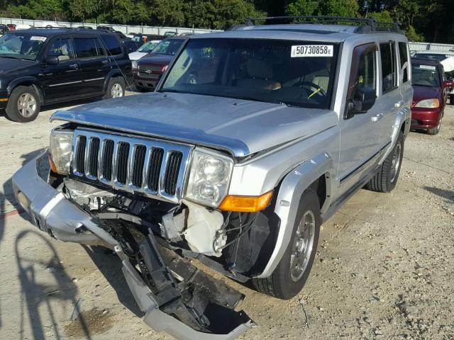 1J8HH58NX6C144504 - 2006 JEEP COMMANDER SILVER photo 2