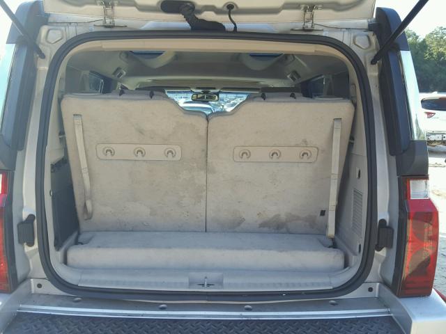 1J8HH58NX6C144504 - 2006 JEEP COMMANDER SILVER photo 9