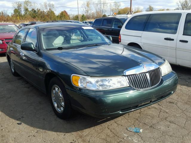 1LNFM82WXWY707353 - 1998 LINCOLN TOWN CAR S GREEN photo 1