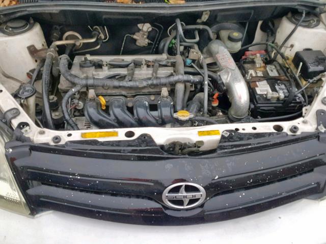 JTKKT624840066863 - 2004 TOYOTA SCION XA WHITE photo 7