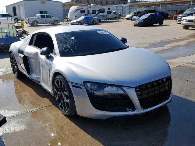 WUAANAFG1AN000256 - 2010 AUDI R8 SILVER photo 1