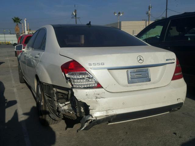 WDDNG7BB2BA398498 - 2011 MERCEDES-BENZ S 550 WHITE photo 3