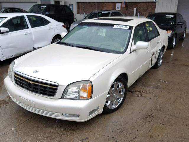 1G6KF57972U218914 - 2002 CADILLAC DEVILLE DT WHITE photo 2