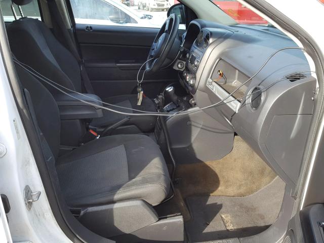 1C4NJDBB1GD617824 - 2016 JEEP COMPASS SP 白色 照片 5