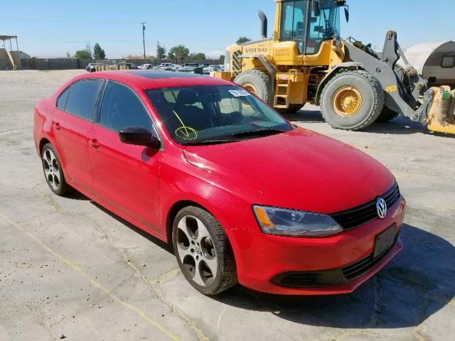 3VW2K7AJ2DM392109 - 2013 VOLKSWAGEN JETTA BASE 红色 照片 1