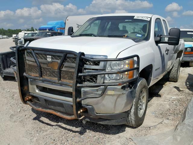 1GC2KVCG9CZ254363 - 2012 CHEVROLET SILVERADO WHITE photo 2