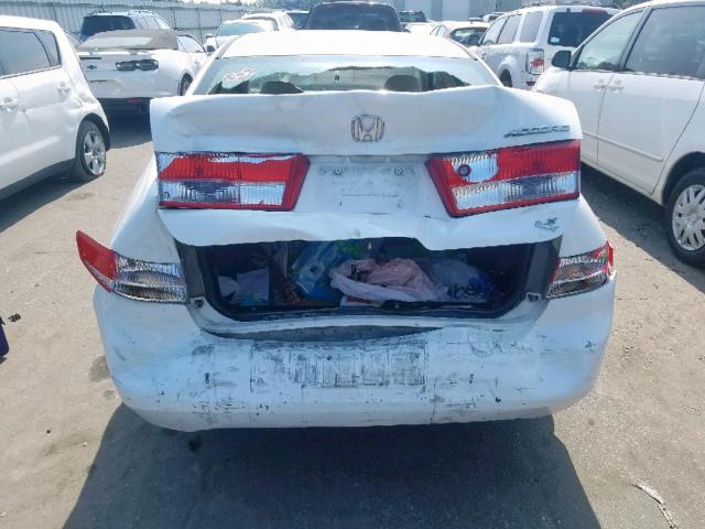 1HGCM56343A101817 - 2003 HONDA ACCORD LX WHITE photo 9