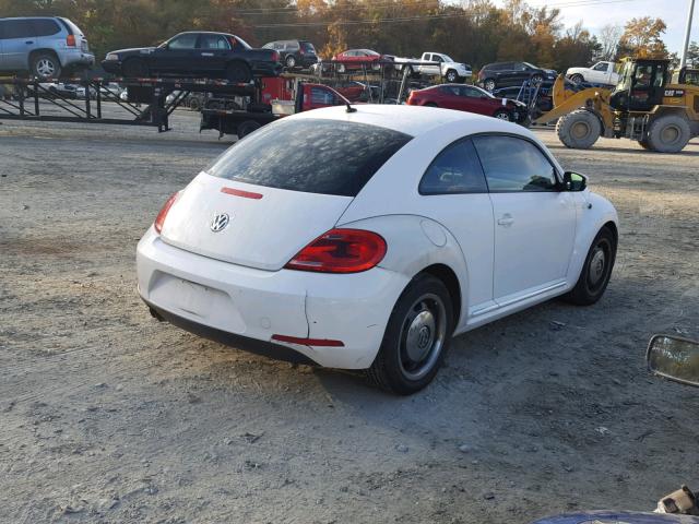 3VWJP7AT9CM607451 - 2012 VOLKSWAGEN BEETLE WHITE photo 4