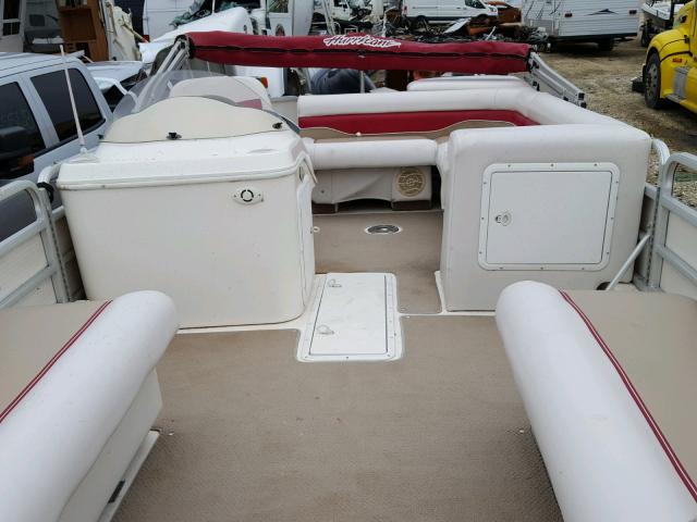 GDYM3205K405 - 2005 HURR BOAT RED photo 10
