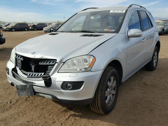 4JGBB86E96A030813 - 2006 MERCEDES-BENZ ML 350 SILVER photo 2