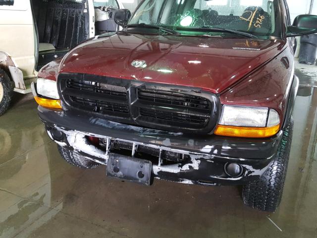 1B7GG2AN21S165926 - 2001 DODGE DAKOTA QUA MAROON photo 9