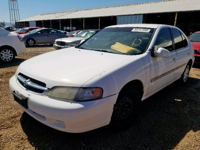 1N4DL01D5WC209404 - 1998 NISSAN ALTIMA XE WHITE photo 2