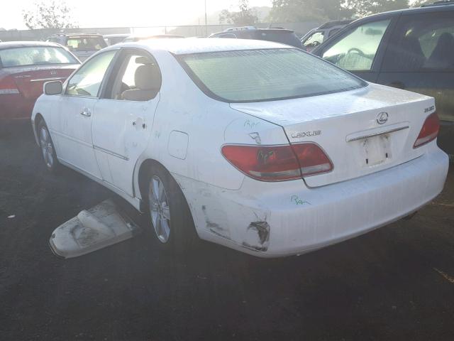 JTHBA30G955110137 - 2005 LEXUS ES 330 WHITE photo 3