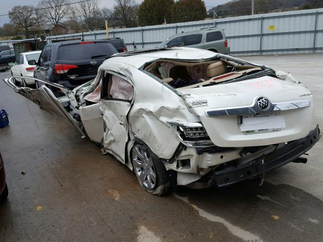 1G4GH5E31CF210157 - 2012 BUICK LACROSSE P WHITE photo 3