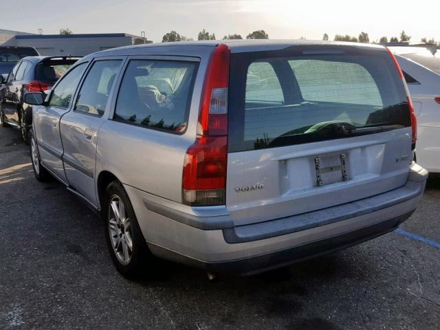 YV1SW64AX42420950 - 2004 VOLVO V70 SILVER photo 3