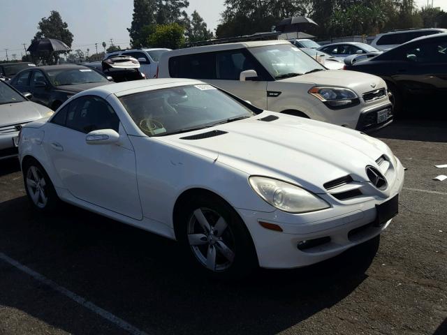 WDBWK54F56F128271 - 2006 MERCEDES-BENZ SLK 280 WHITE photo 1