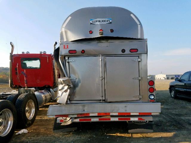 5WSAA4529CN043109 - 2012 WALK TANKER SILVER photo 8