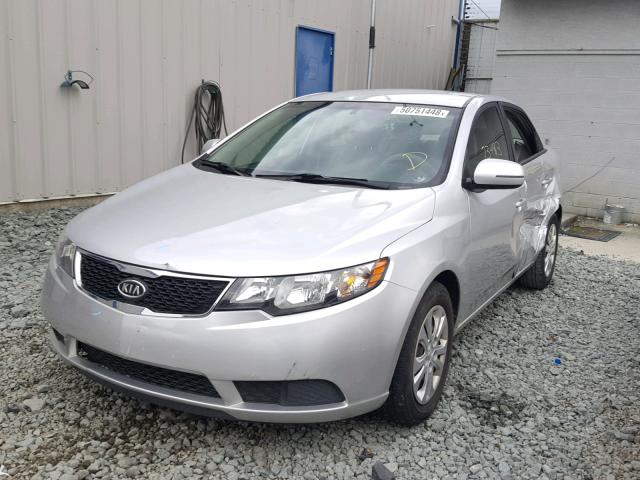 KNAFU4A23B5395638 - 2011 KIA FORTE EX SILVER photo 2