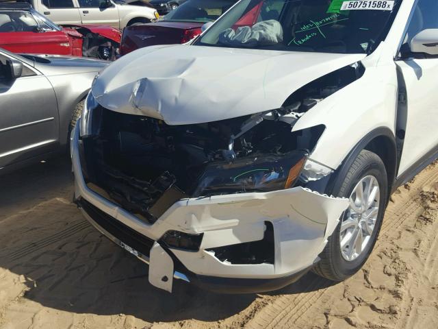 5N1AT2MT9JC784878 - 2018 NISSAN ROGUE S WHITE photo 9